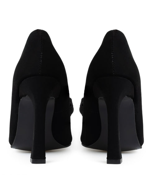 Zapatilla Negra Clásica Moño 512