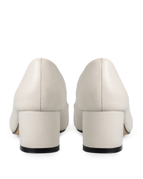 Zapatilla Latte Confort Botón 546