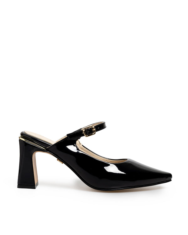 Zapatilla Negra Strap Punta Picuda 4244