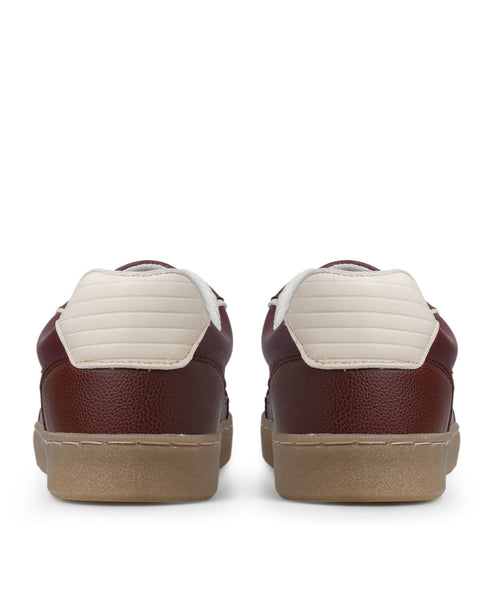 Essential Heritage – Tenis Vino Casual Urbano 7757