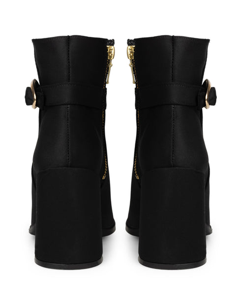 Botín Negro Hebilla Y Punta Oro 8492