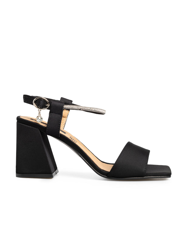 Zapatilla Negra Ankle Strap Brillos 9769