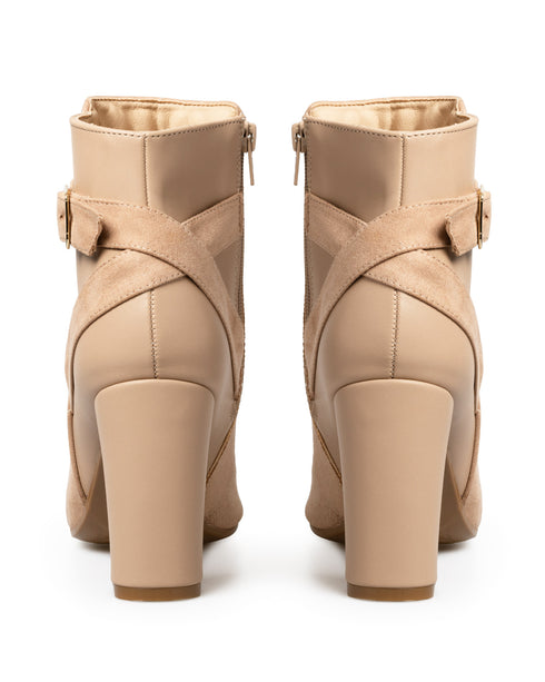 Botín Negro Picudo Hebilla 26408