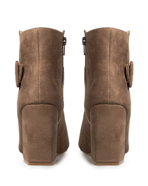 Botín Camel Hebilla Tacón Cuadrado 10201KR