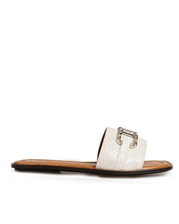 Sandalia Plana Latte Hebilla Brillos 254002