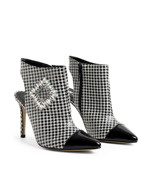 Zapatilla Abotinada Blanco Negro Hebilla Cristales ANGEL63
