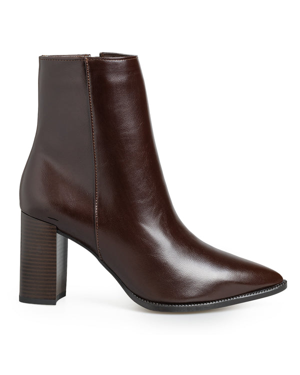 Bota Café Lisa Picuda Tacón Cuadrado 550001
