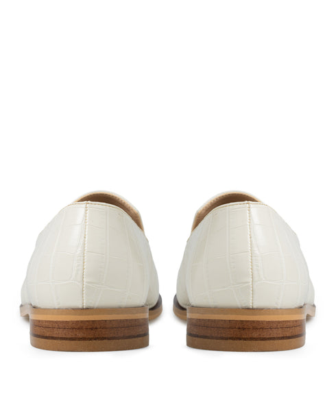 Mocasín Latte Croc Herraje 2421